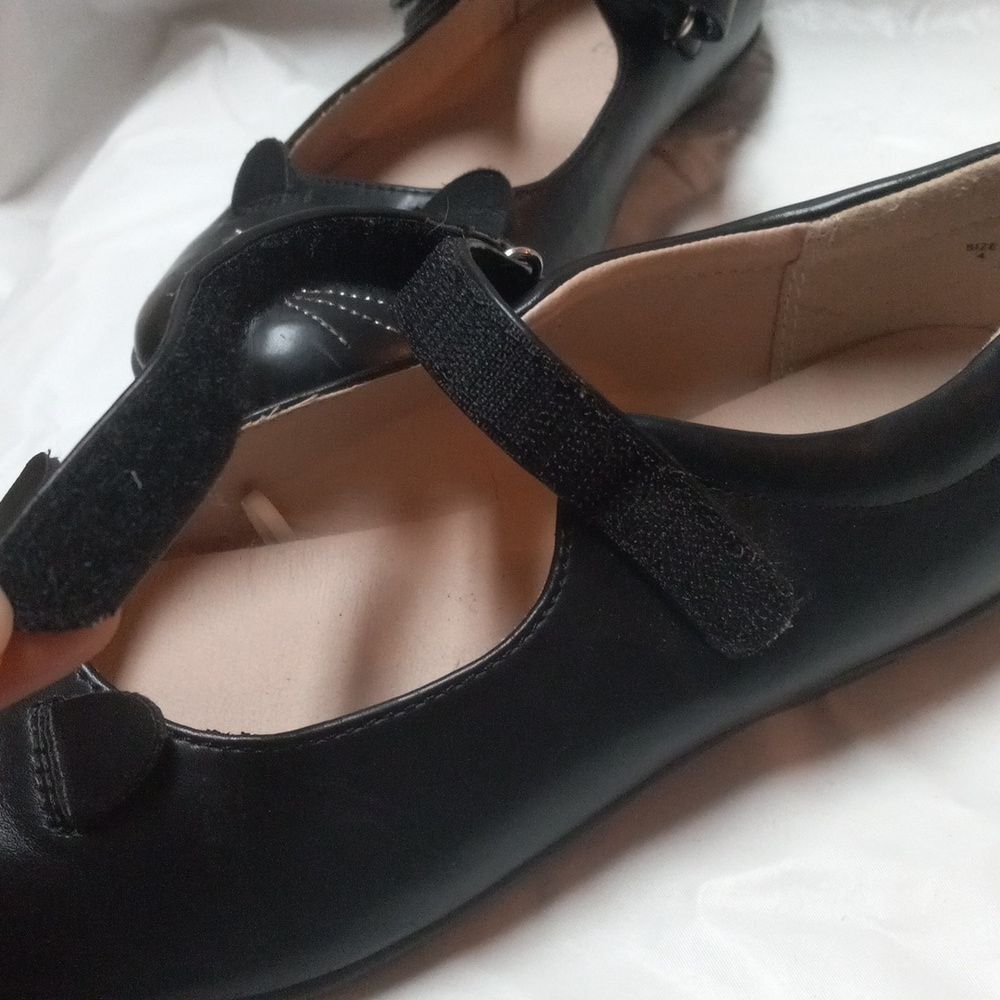 Children's Place Kitty Shoes Size 4 - Picture 8 of 13